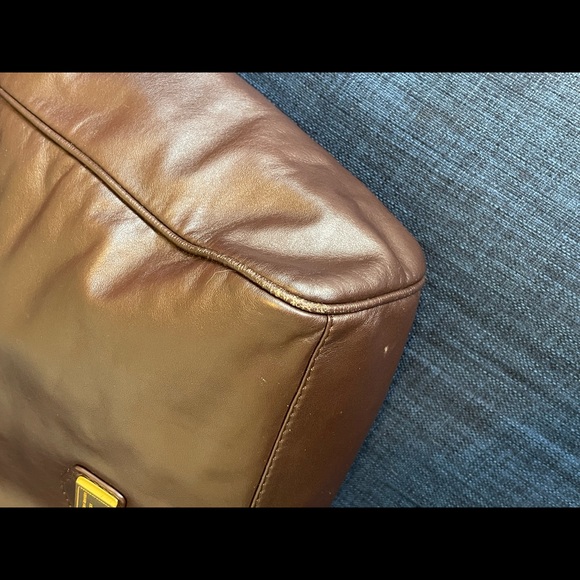 Brown slouchy leather tote from Marc Jacobs - Picture 4 of 6